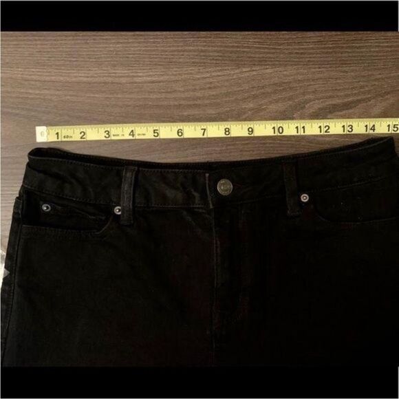 Forever 21 Black Ankle Cropped Jeans Size 28 Frayed Hem - Picture 13 of 13